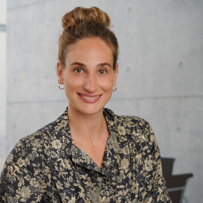 Laura C. Müller
